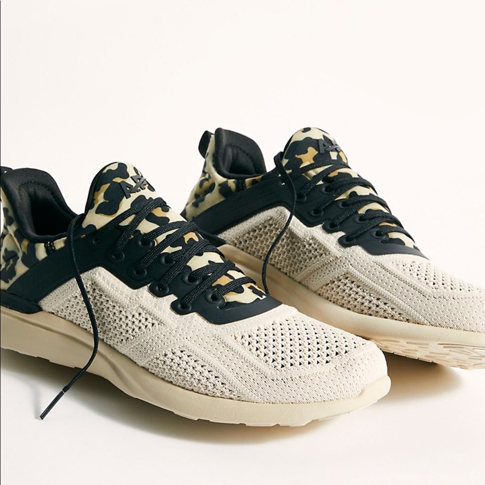 APL Techloom Tracer Sneaker